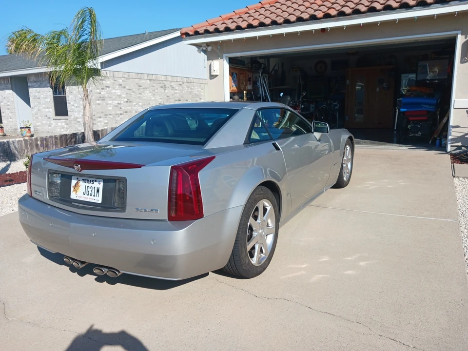 2006 Cadillac XLR - Image 4 of 19