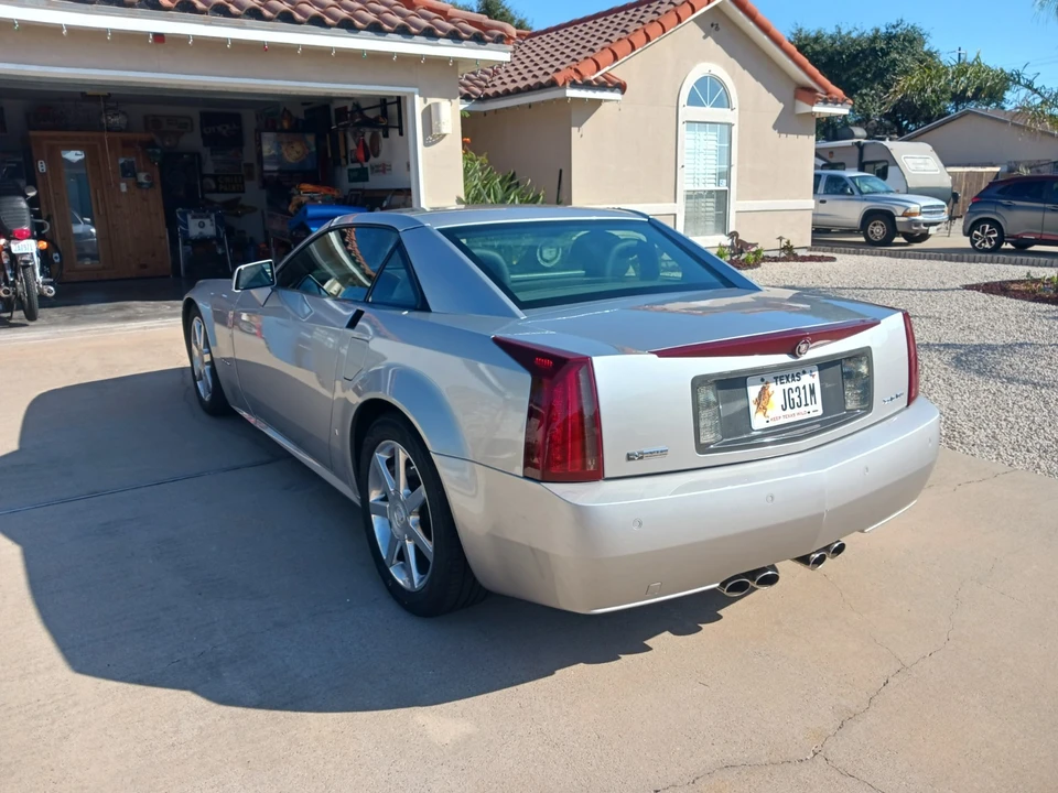 2006 Cadillac XLR - Image 3 of 19