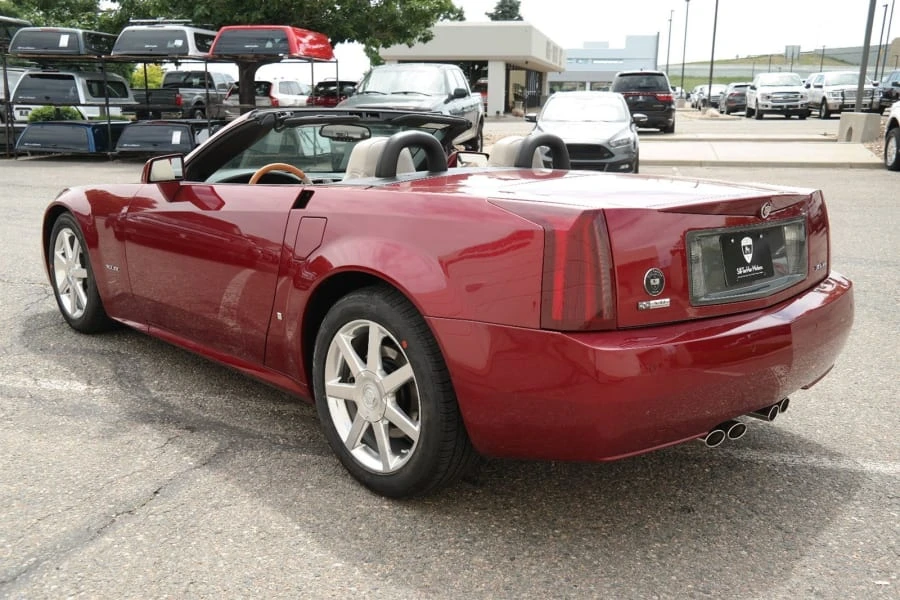 2006 Cadillac XLR - Image 9 of 11