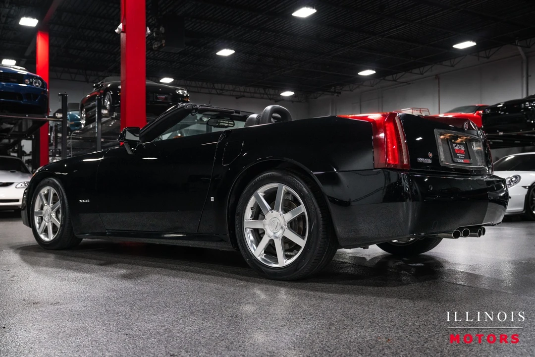 2006 Cadillac XLR - Image 3 of 30