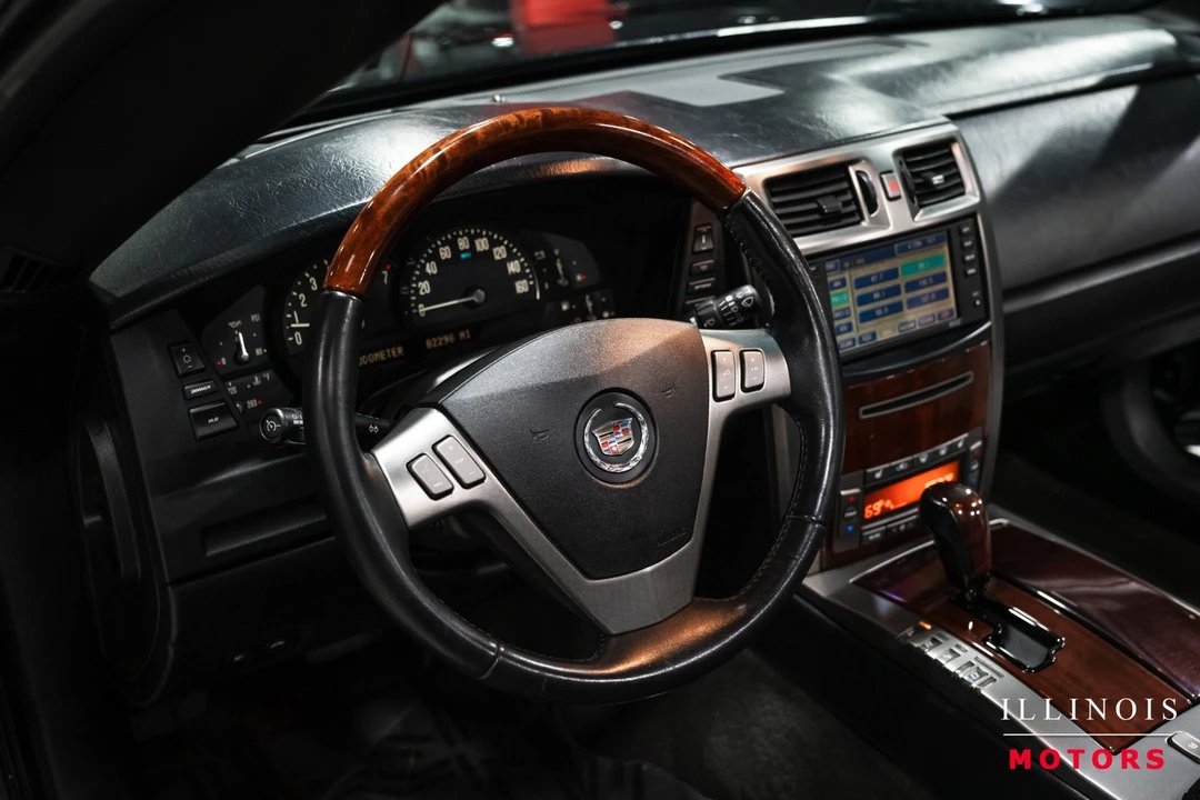 2006 Cadillac XLR - Image 19 of 30