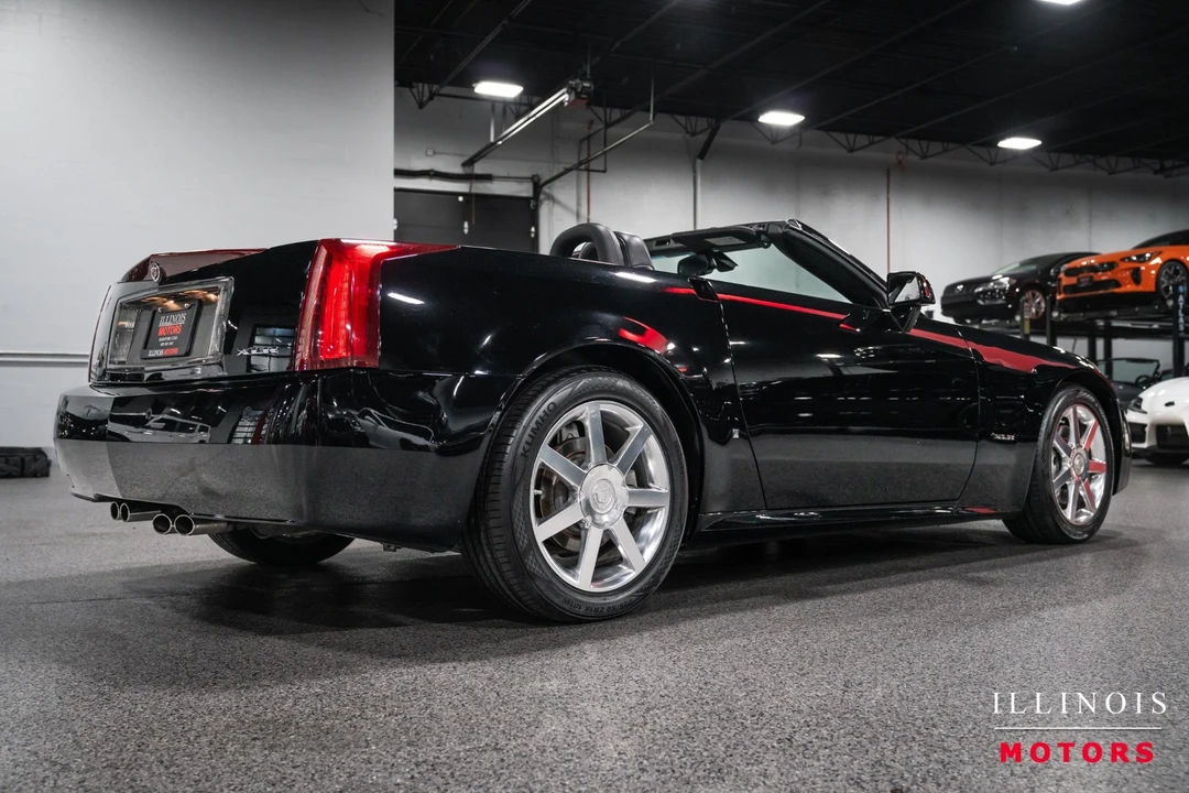 2006 Cadillac XLR - Image 5 of 30