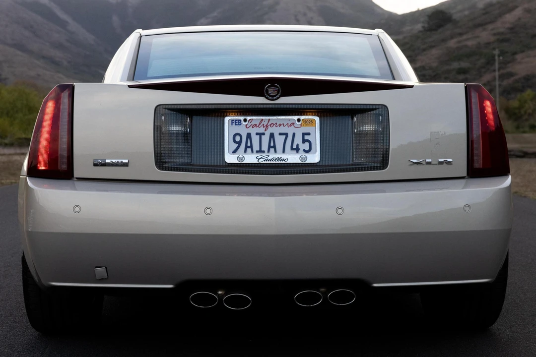 2006 Cadillac XLR - Image 4 of 31