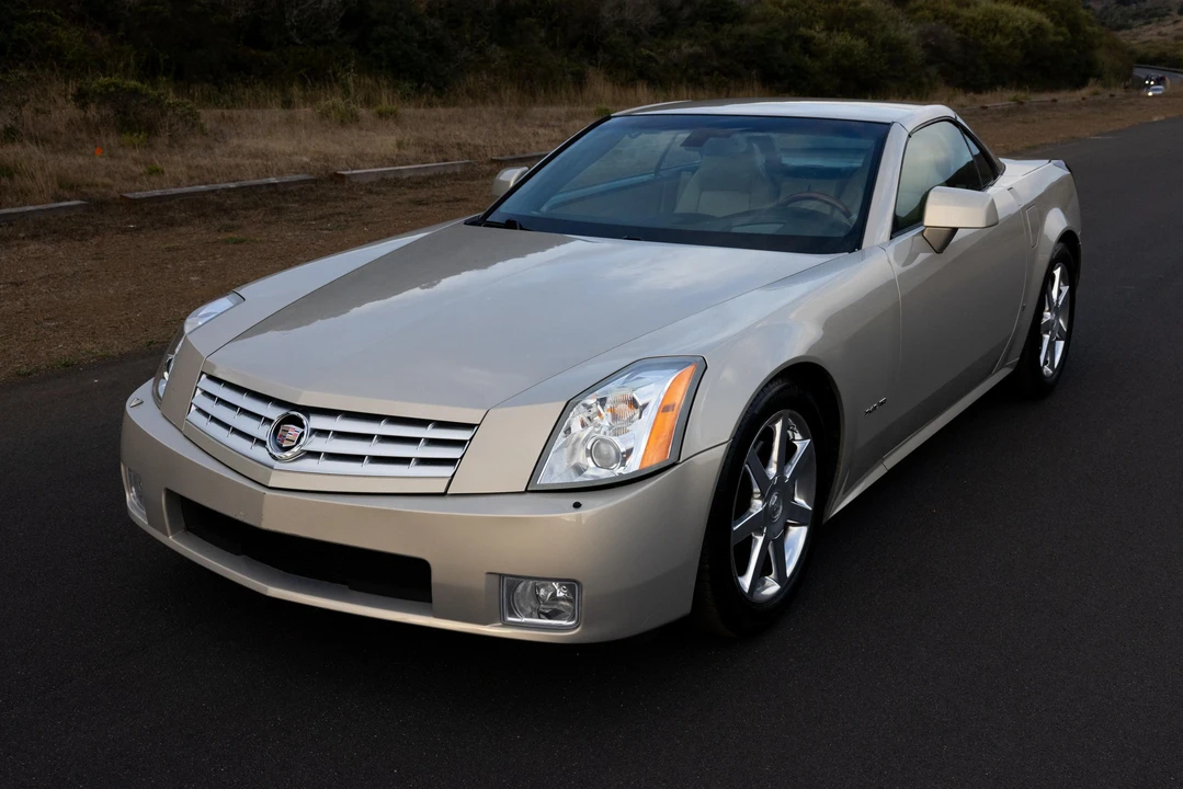 2006 Cadillac XLR - Image 17 of 31