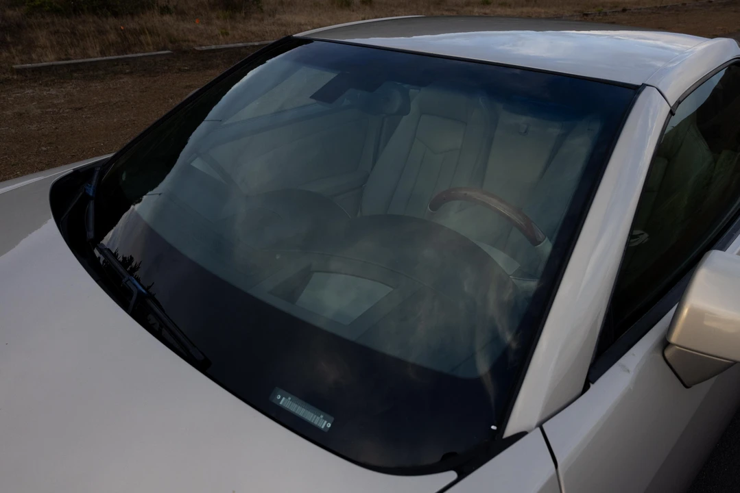 2006 Cadillac XLR - Image 29 of 31