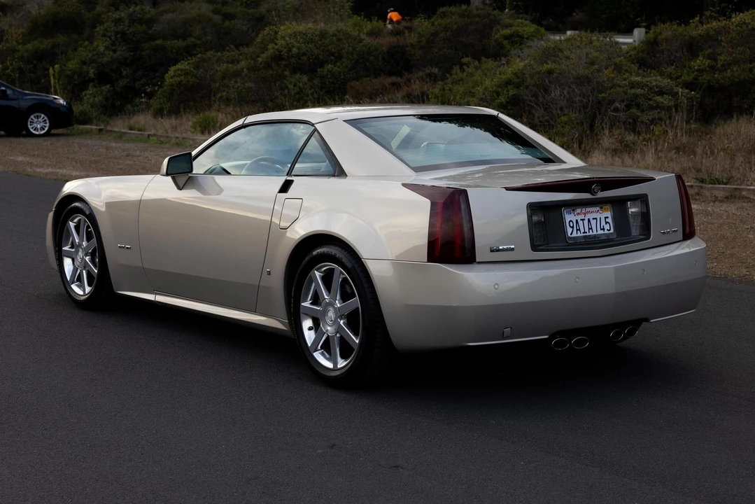2006 Cadillac XLR - Image 20 of 31
