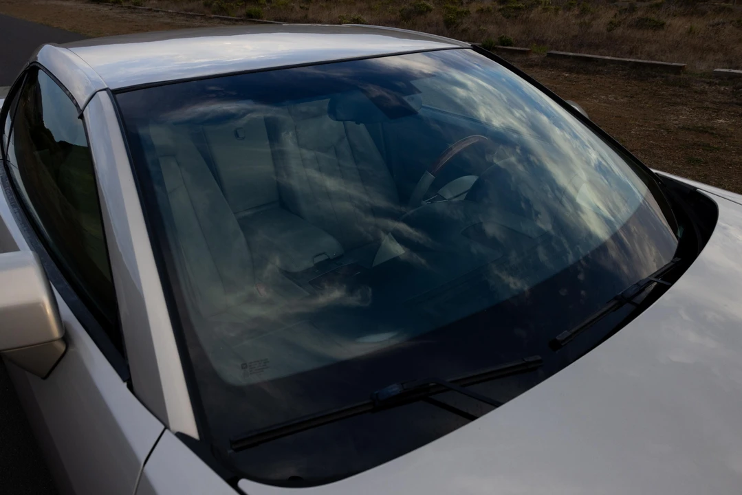 2006 Cadillac XLR - Image 28 of 31