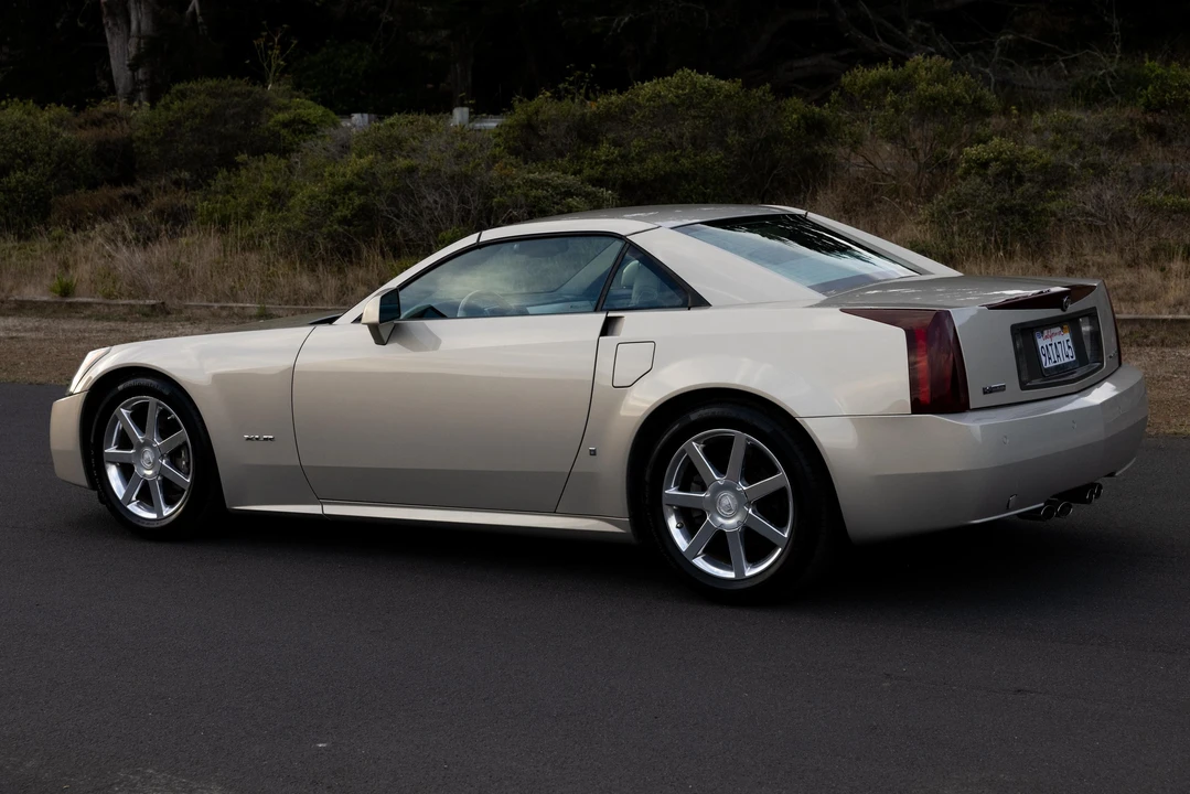 2006 Cadillac XLR - Image 19 of 31