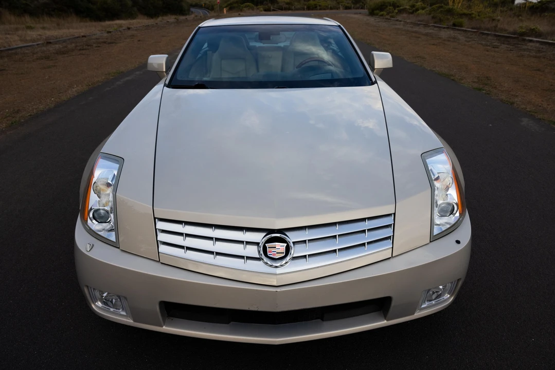 2006 Cadillac XLR - Image 15 of 31