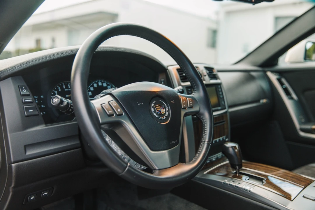 2006 Cadillac XLR - Image 22 of 25