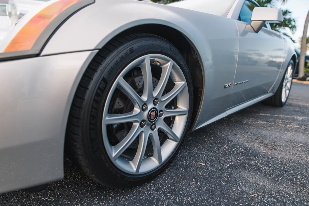 2006 Cadillac XLR - Image 11 of 25