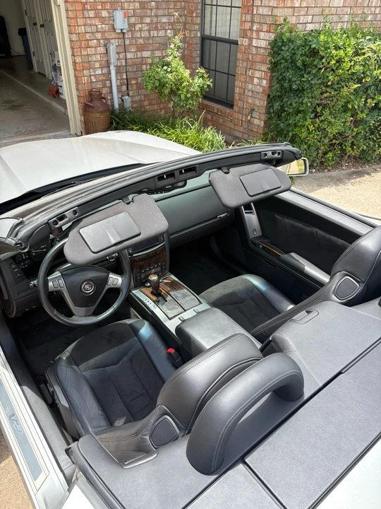 2006 Cadillac XLR - Image 8 of 9