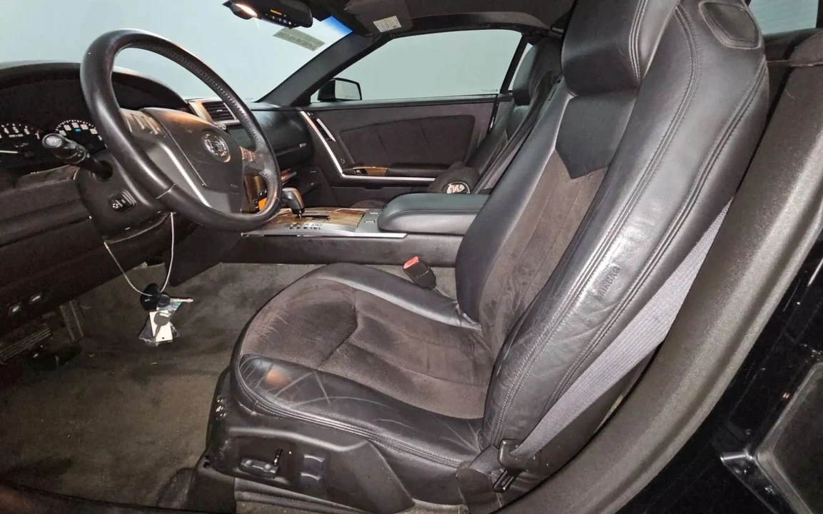 2006 Cadillac XLR - Image 6 of 31
