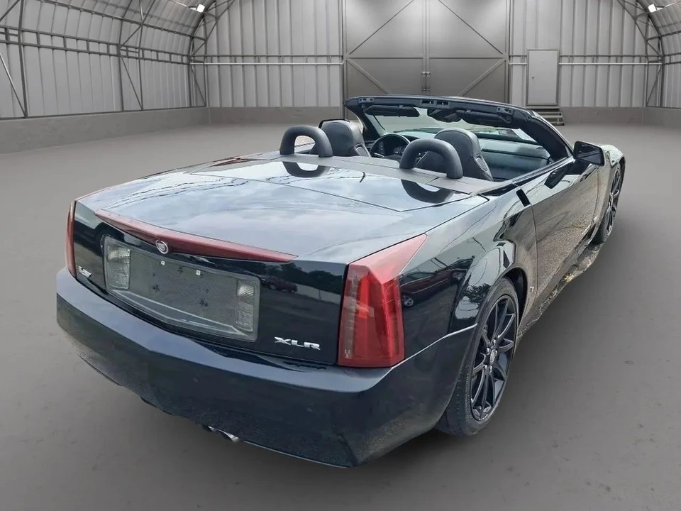 2006 Cadillac XLR - Image 25 of 31