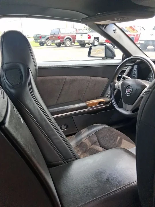 2006 Cadillac XLR - Image 15 of 31
