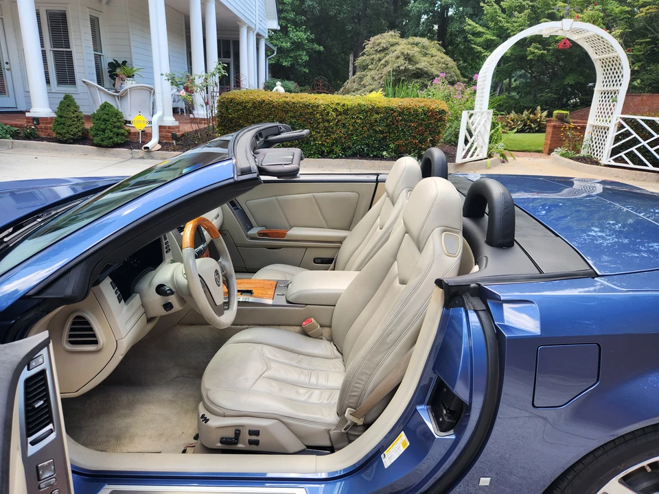 2006 Cadillac XLR - Image 5 of 8