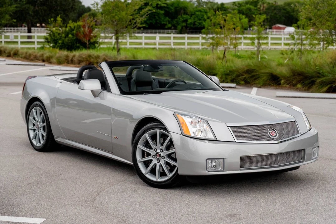 2006 Cadillac XLR - Image 11 of 21