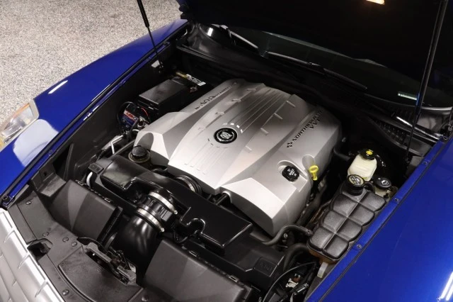 2006 Cadillac XLR - Image 16 of 24