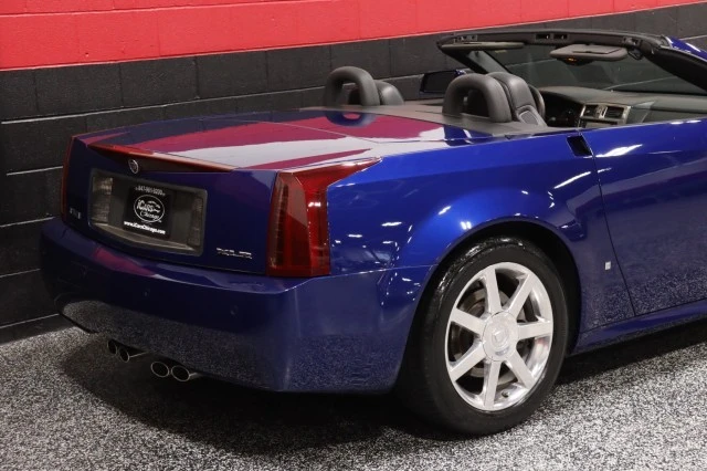 2006 Cadillac XLR - Image 9 of 24