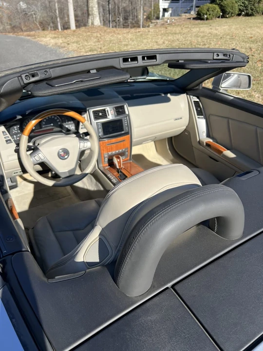 2006 Cadillac XLR - Image 9 of 19