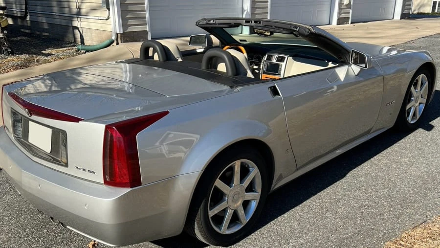 2006 Cadillac XLR - Image 6 of 19