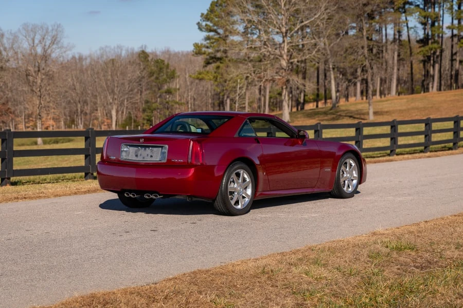 2006 Cadillac XLR - Image 3 of 28