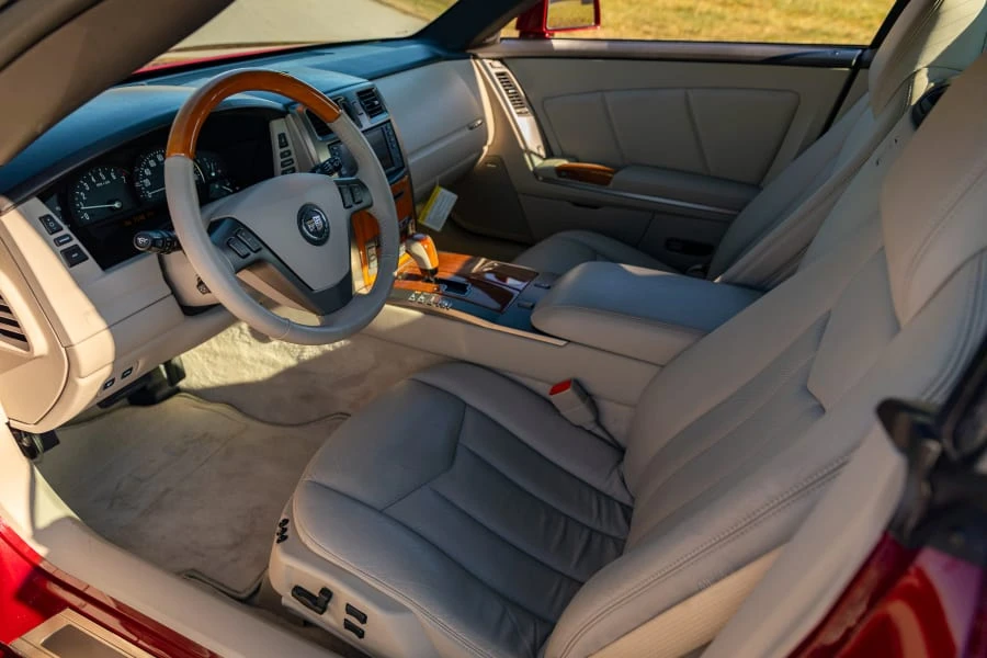 2006 Cadillac XLR - Image 18 of 28