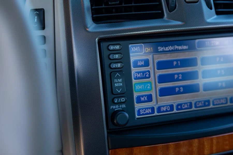 2006 Cadillac XLR - Image 23 of 28