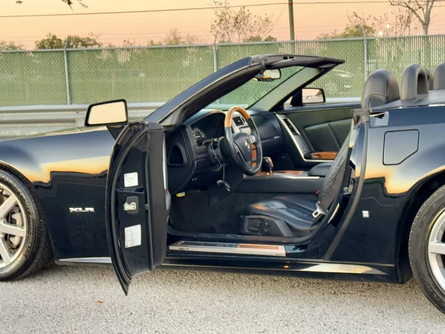 2006 Cadillac XLR - Image 31 of 31