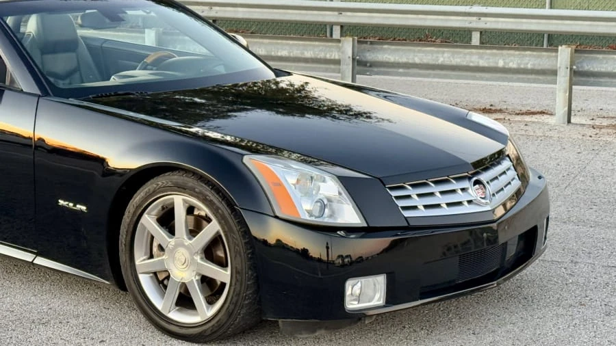 2006 Cadillac XLR - Image 7 of 31