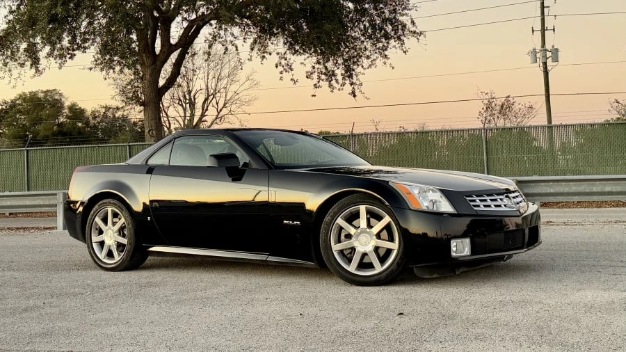 2006 Cadillac XLR - Image 17 of 31
