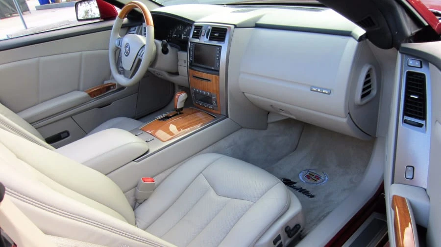 2006 Cadillac XLR - Image 3 of 4
