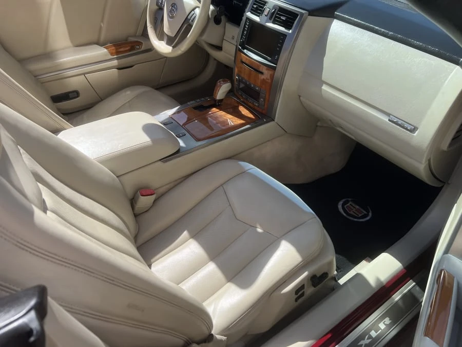 2006 Cadillac XLR - Image 8 of 11