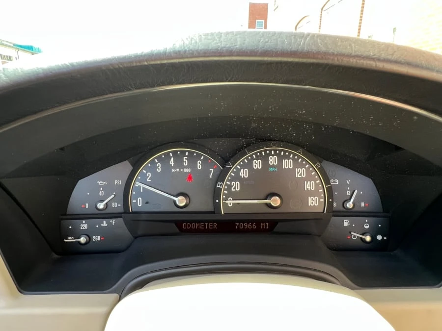 2006 Cadillac XLR - Image 9 of 14