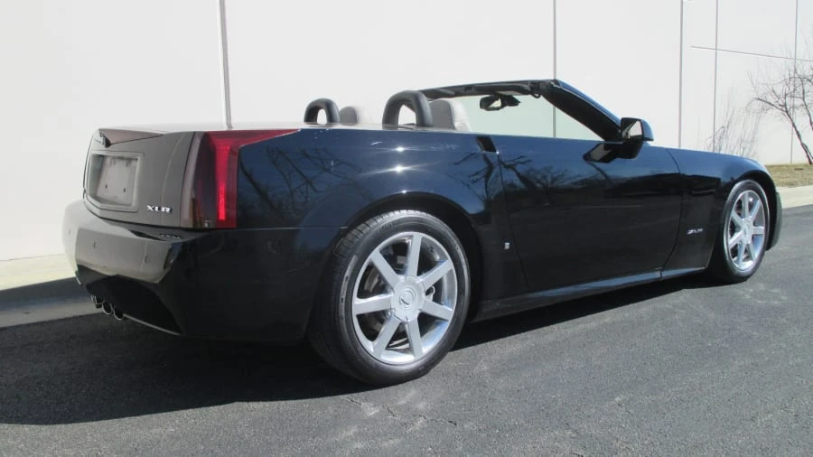 2006 Cadillac XLR - Image 14 of 15