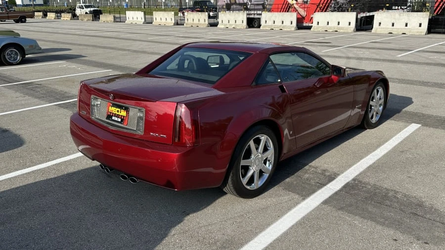 2006 Cadillac XLR - Image 2 of 4