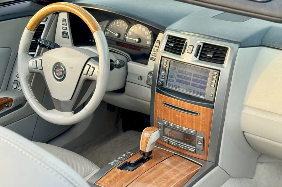 2006 Cadillac XLR - Image 16 of 26