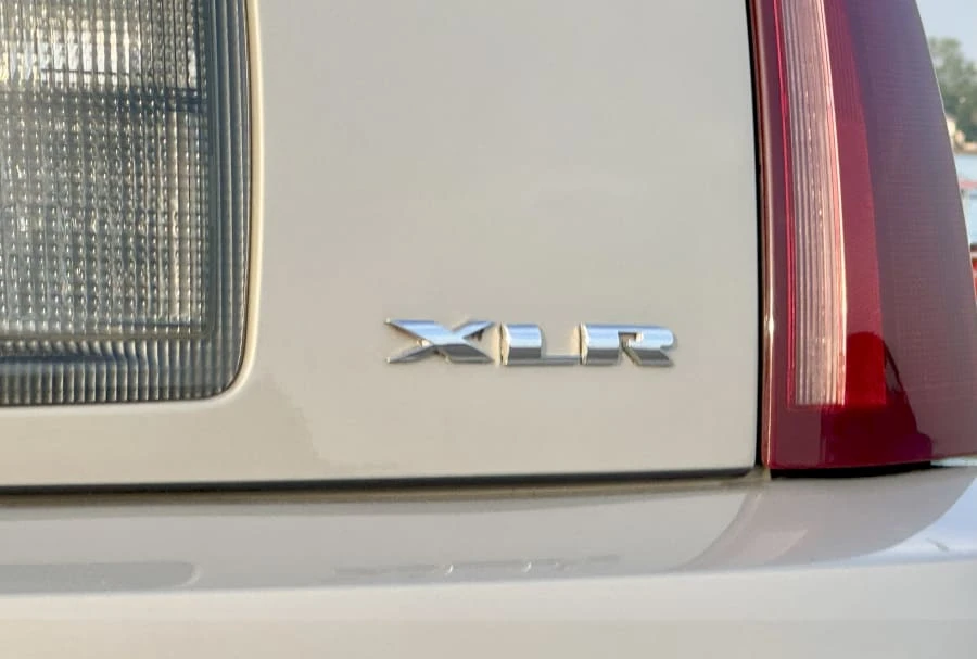 2006 Cadillac XLR - Image 11 of 26