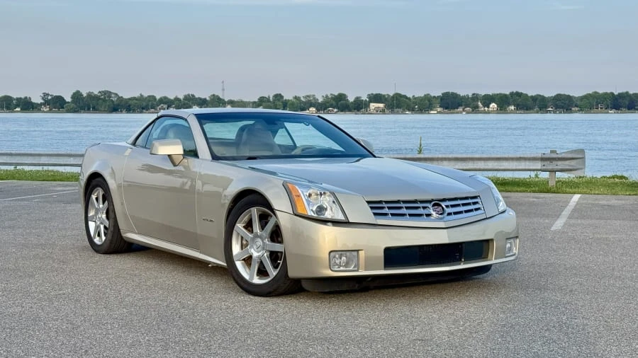 2006 Cadillac XLR - Image 4 of 26