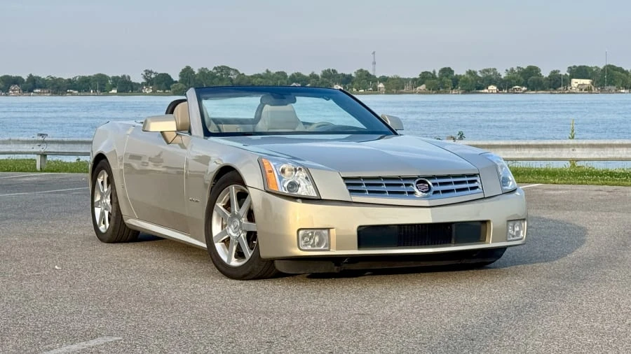 2006 Cadillac XLR - Image 6 of 26