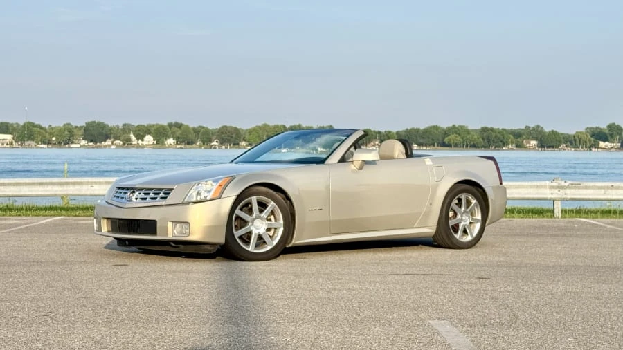2006 Cadillac XLR - Image 5 of 26