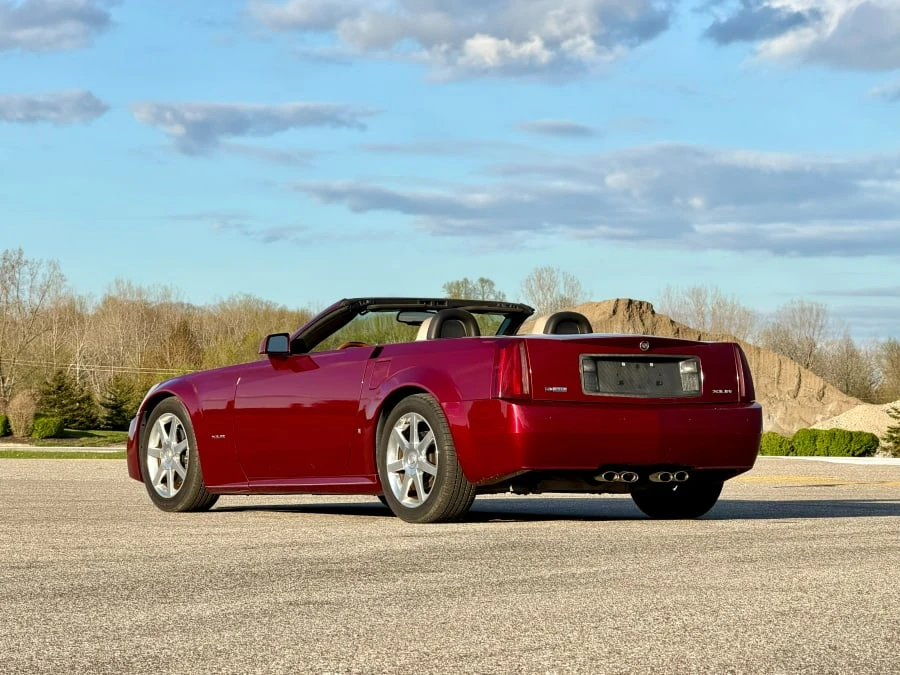 2006 Cadillac XLR - Image 14 of 28