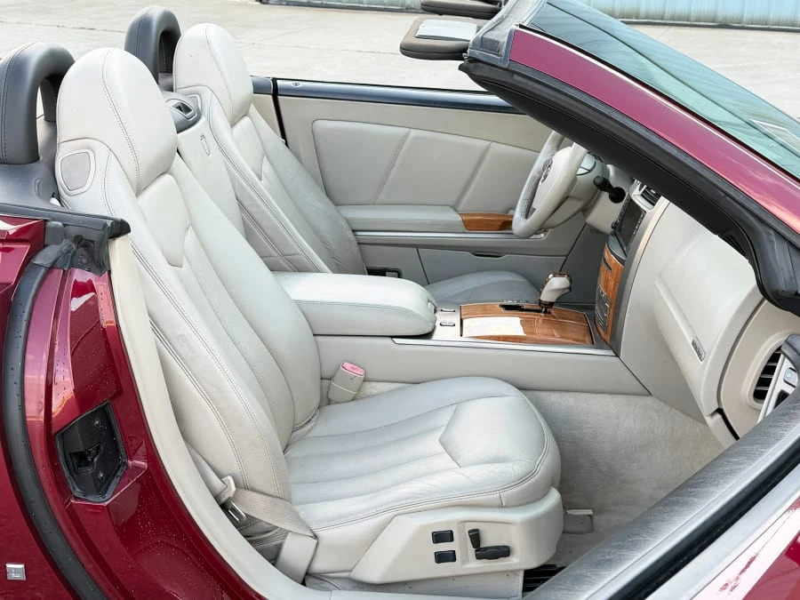 2006 Cadillac XLR - Image 23 of 28