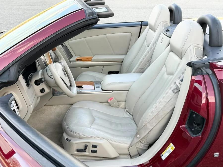 2006 Cadillac XLR - Image 17 of 28