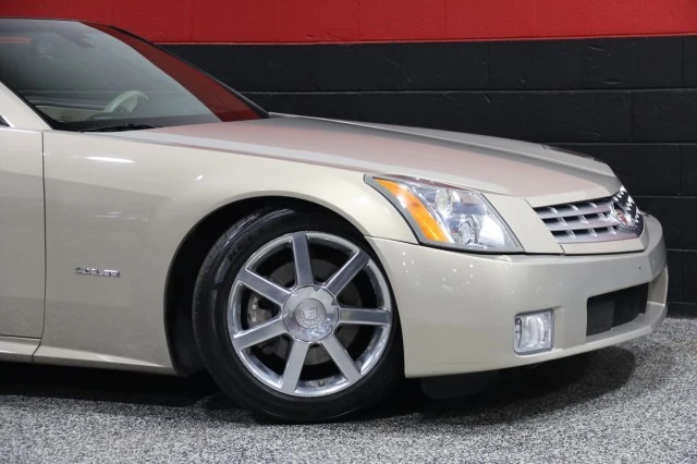 2006 Cadillac XLR - Image 3 of 21