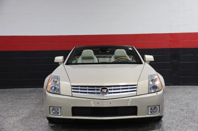 2006 Cadillac XLR - Image 11 of 21
