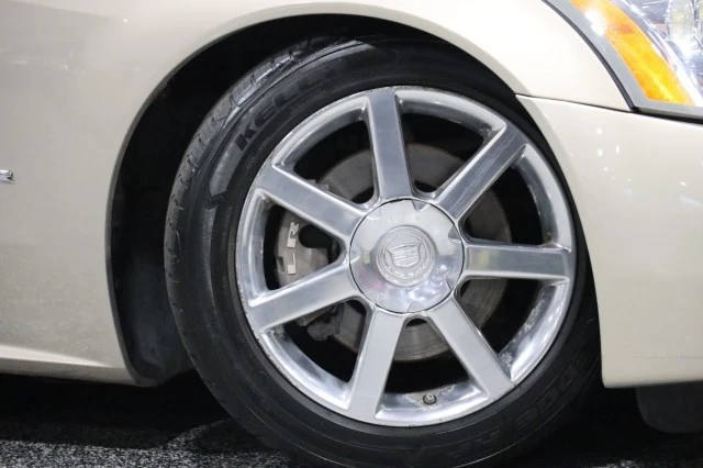2006 Cadillac XLR - Image 4 of 21