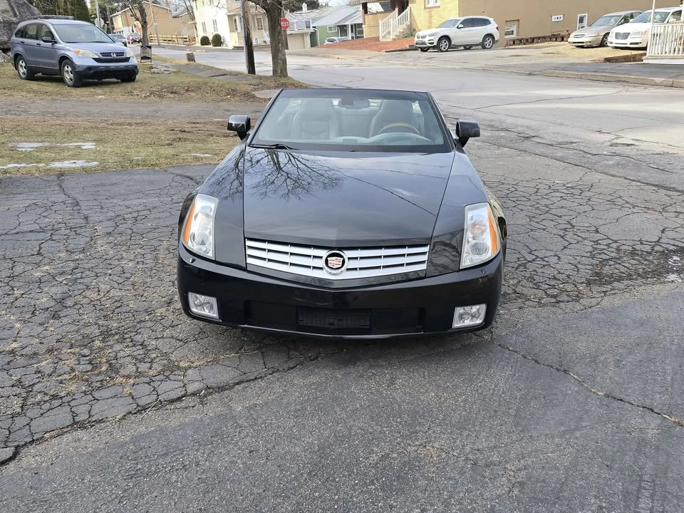2006 Cadillac XLR - Image 3 of 12