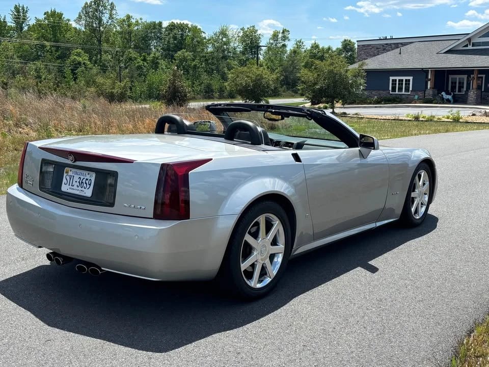 2006 Cadillac XLR - Image 12 of 16