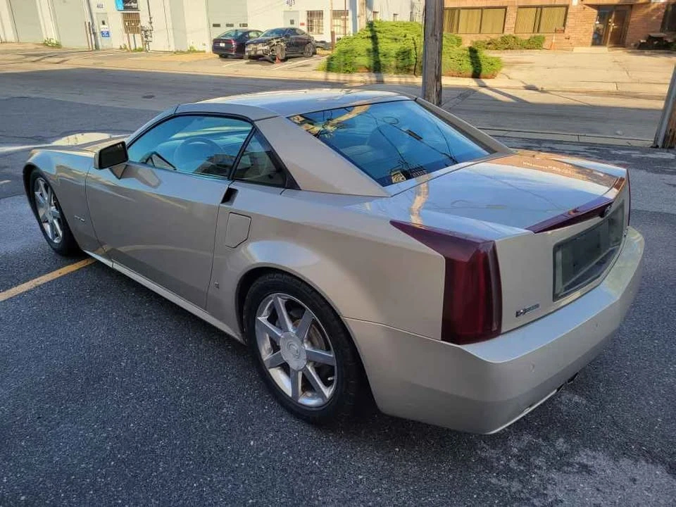 2006 Cadillac XLR - Image 6 of 9
